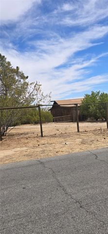 308 E Avenue R8, Palmdale, CA 93550