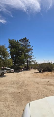 308 E Avenue R8, Palmdale, CA 93550