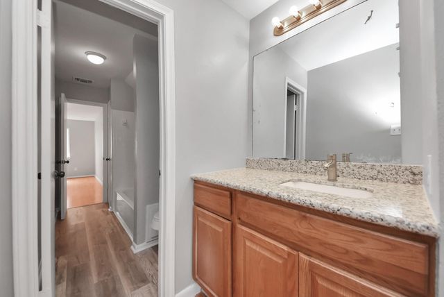 115 Squires Bend, Stafford, TX 77477