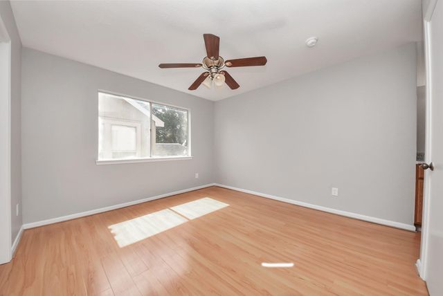 115 Squires Bend, Stafford, TX 77477