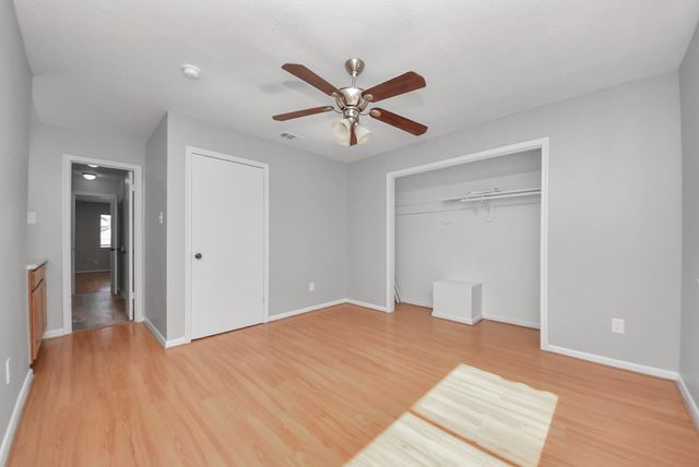 115 Squires Bend, Stafford, TX 77477