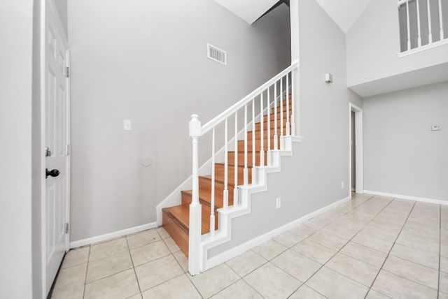 115 Squires Bend, Stafford, TX 77477