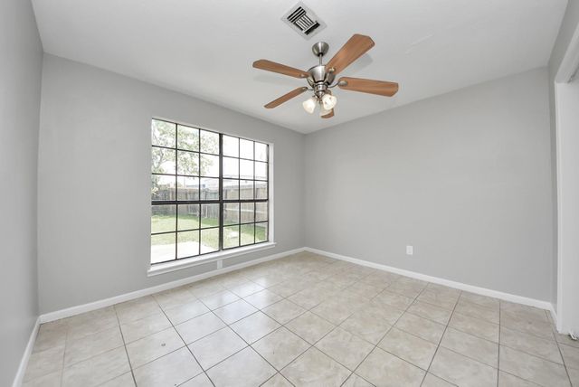 115 Squires Bend, Stafford, TX 77477