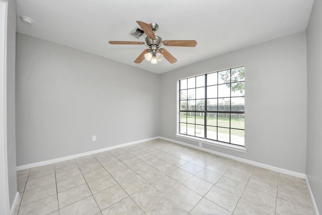 115 Squires Bend, Stafford, TX 77477