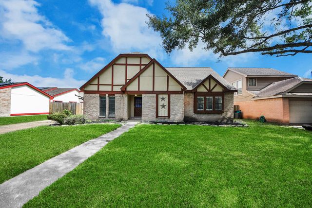 115 Squires Bend, Stafford, TX 77477