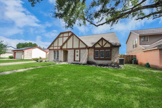 115 Squires Bend, Stafford, TX 77477