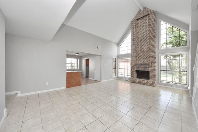 115 Squires Bend, Stafford, TX 77477