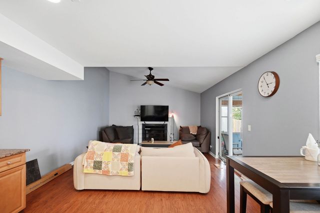 494 Buckingham Drive, Grayslake, IL 60030