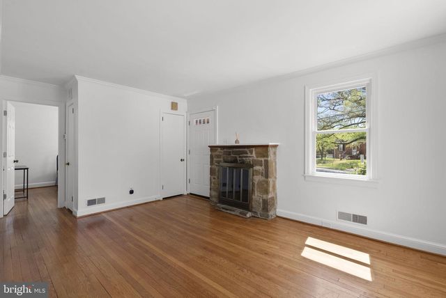 4810 BLACKFOOT RD, College Park, MD 20740