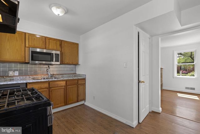 4810 BLACKFOOT RD, College Park, MD 20740