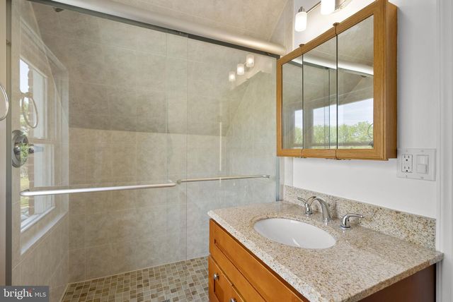 4810 BLACKFOOT RD, College Park, MD 20740