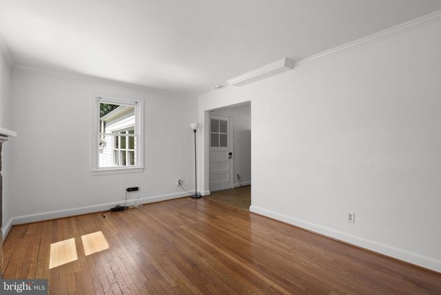 4810 BLACKFOOT RD, College Park, MD 20740