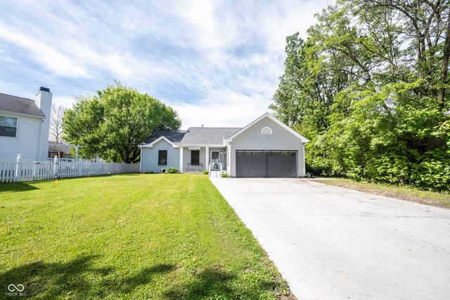8066 Cardinal cove Drive E, Indianapolis, IN 46256