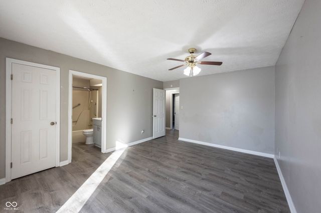 8066 Cardinal cove Drive E, Indianapolis, IN 46256