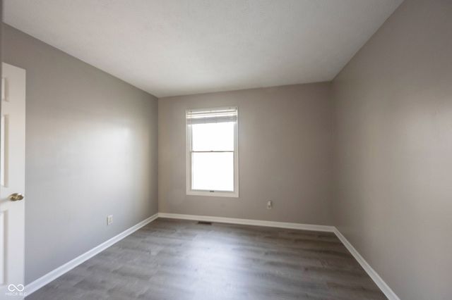 8066 Cardinal cove Drive E, Indianapolis, IN 46256