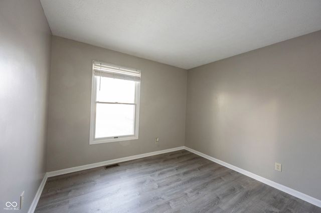 8066 Cardinal cove Drive E, Indianapolis, IN 46256