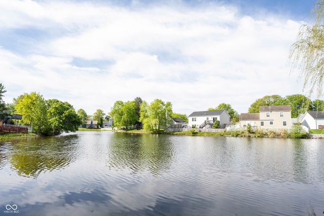 8066 Cardinal cove Drive E, Indianapolis, IN 46256