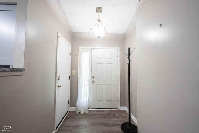 8066 Cardinal cove Drive E, Indianapolis, IN 46256