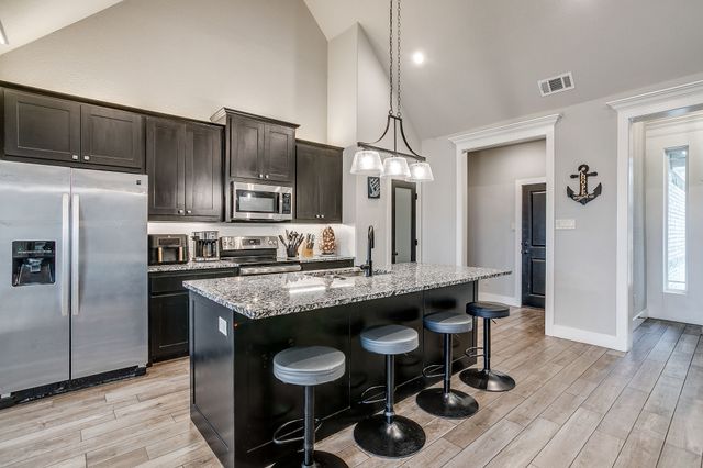 3008 Louie Lane, Springtown, TX 76082