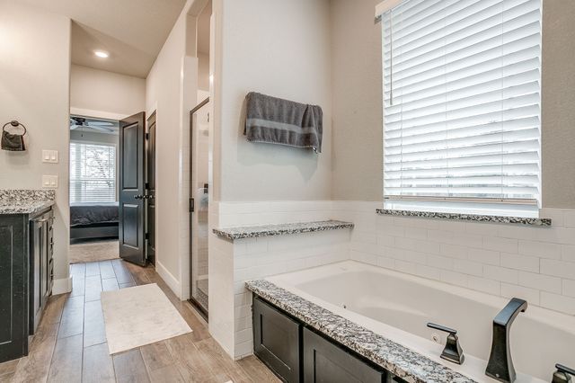 3008 Louie Lane, Springtown, TX 76082