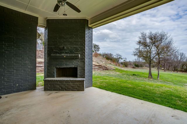 3008 Louie Lane, Springtown, TX 76082