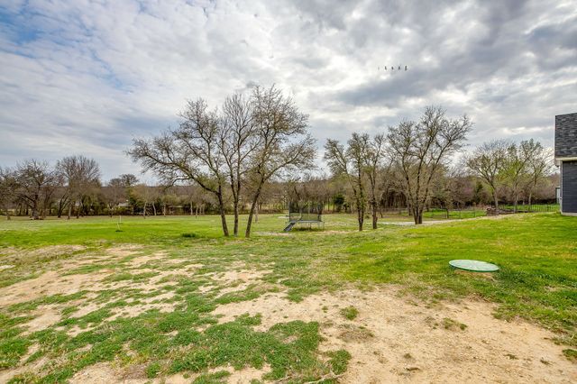 3008 Louie Lane, Springtown, TX 76082