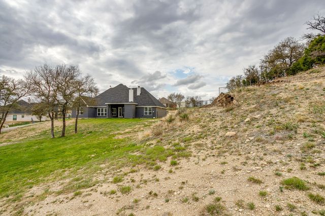 3008 Louie Lane, Springtown, TX 76082