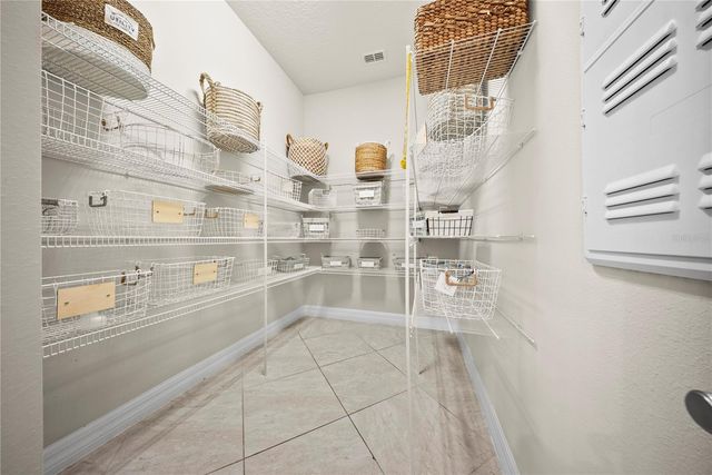 7905 WANDERING WAY, Orlando, FL 32836