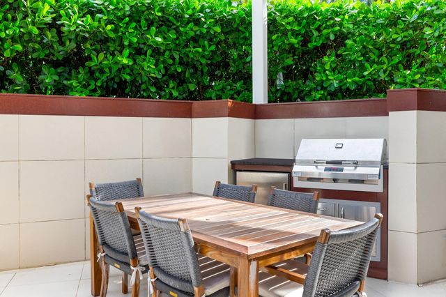 1000 S Ocean Boulevard 110, Boca Raton, FL 33432