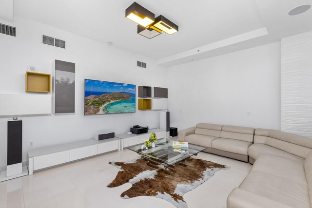 1000 S Ocean Boulevard 110, Boca Raton, FL 33432