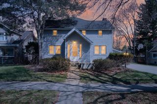 804 Woodworth Avenue, Alma, MI 48801