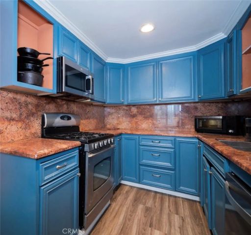 12 Hickock, Carson, CA 90745