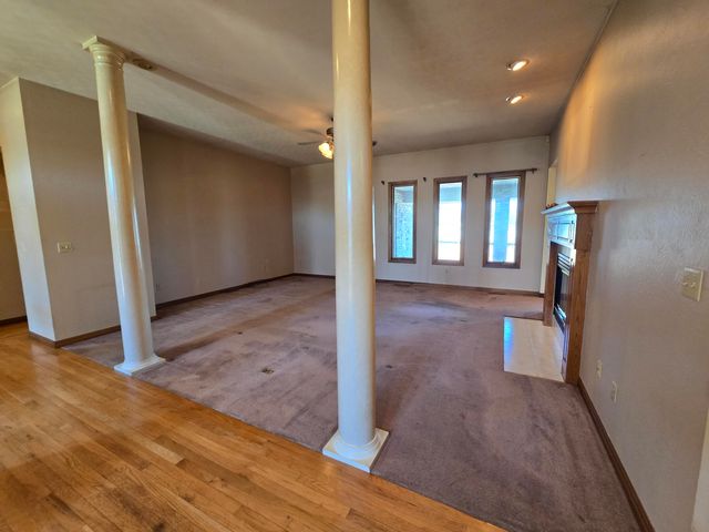 4342 S Quail Creek Avenue, Springfield, MO 65810