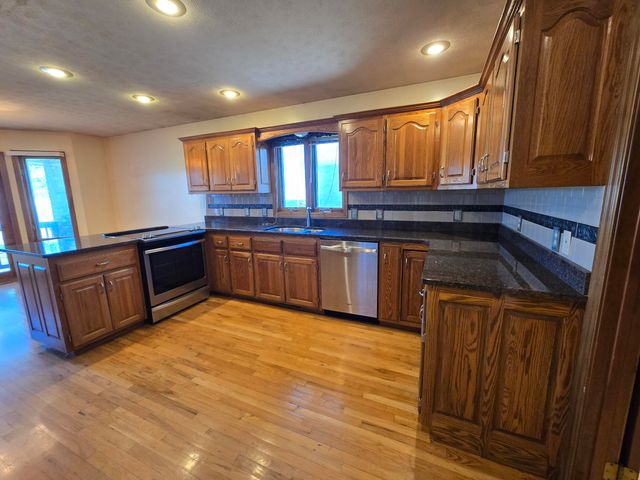 4342 S Quail Creek Avenue, Springfield, MO 65810