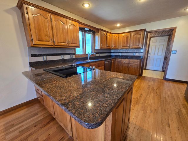 4342 S Quail Creek Avenue, Springfield, MO 65810