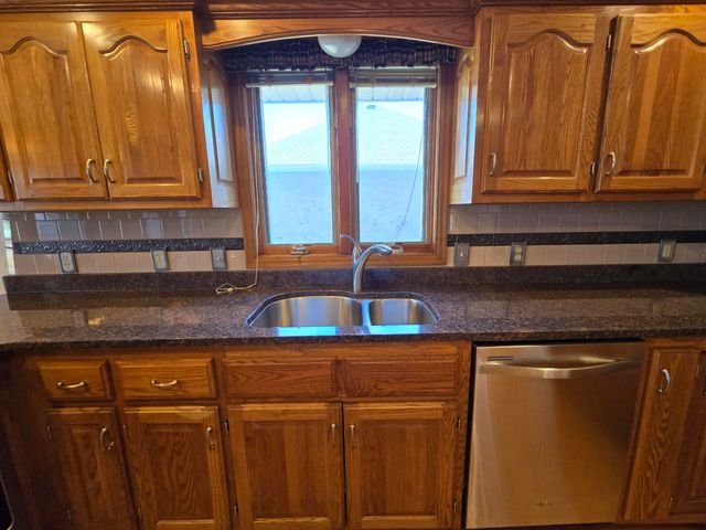 4342 S Quail Creek Avenue, Springfield, MO 65810