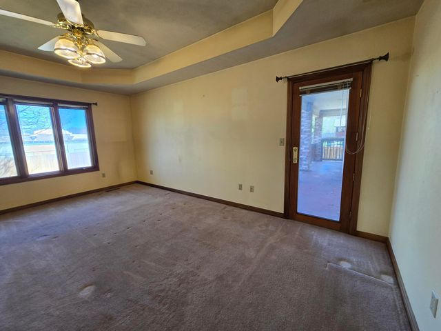 4342 S Quail Creek Avenue, Springfield, MO 65810