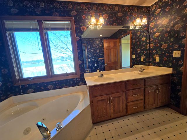 4342 S Quail Creek Avenue, Springfield, MO 65810