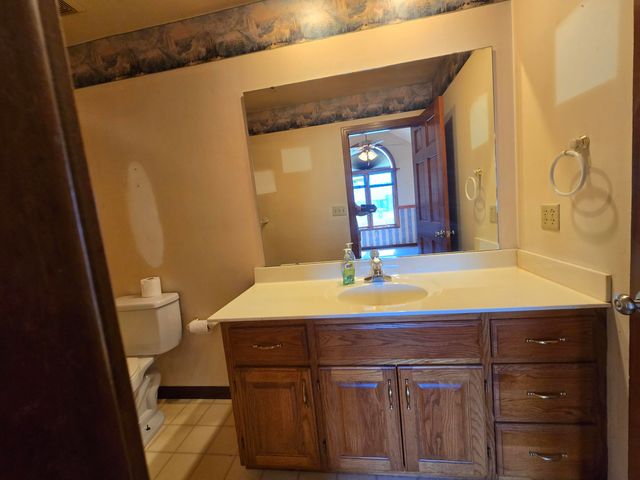 4342 S Quail Creek Avenue, Springfield, MO 65810