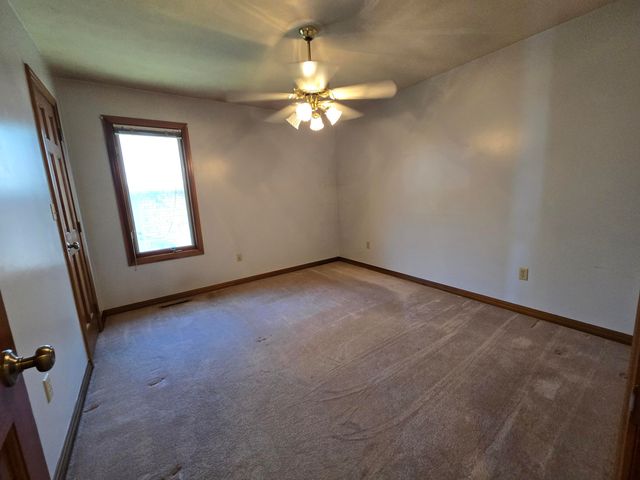 4342 S Quail Creek Avenue, Springfield, MO 65810