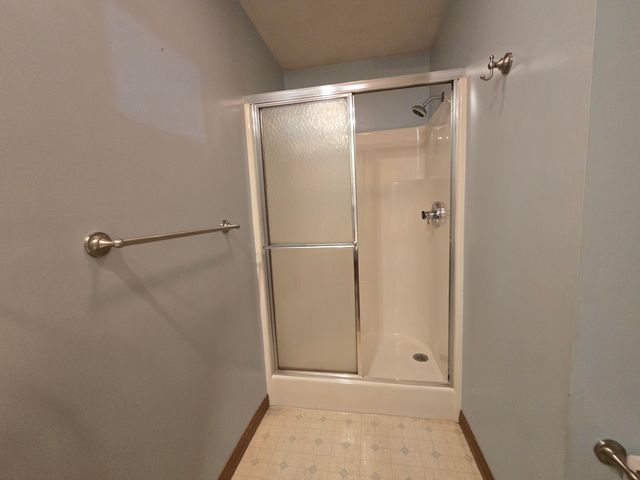 4342 S Quail Creek Avenue, Springfield, MO 65810