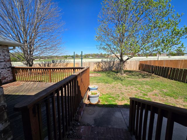 4342 S Quail Creek Avenue, Springfield, MO 65810