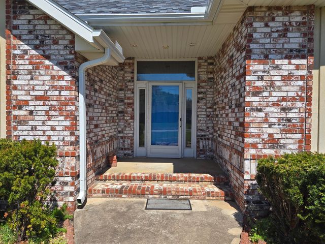 4342 S Quail Creek Avenue, Springfield, MO 65810