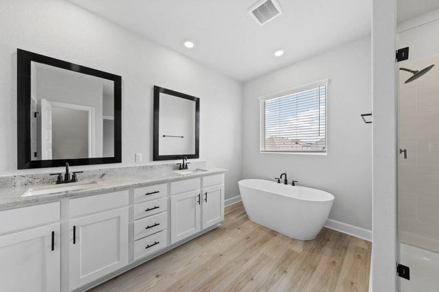 108 Nandina PATH, Bastrop, TX 78602
