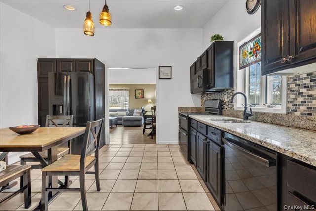 147 Lake Baldwin Drive, Mahopac, NY 10541