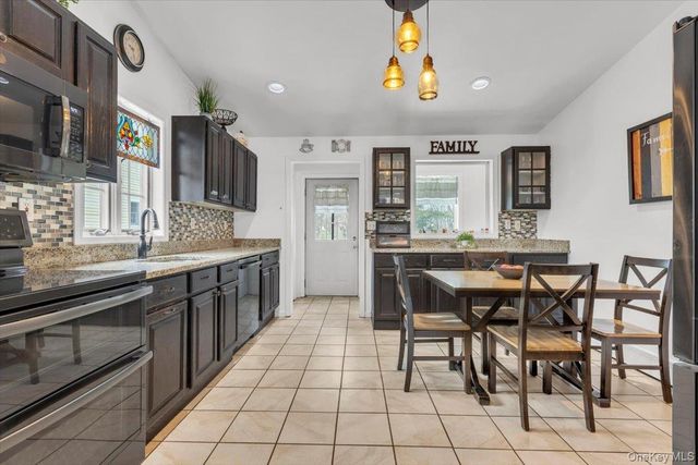 147 Lake Baldwin Drive, Mahopac, NY 10541