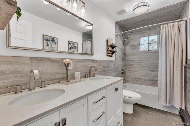 147 Lake Baldwin Drive, Mahopac, NY 10541