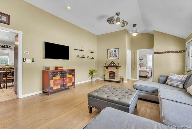 147 Lake Baldwin Drive, Mahopac, NY 10541