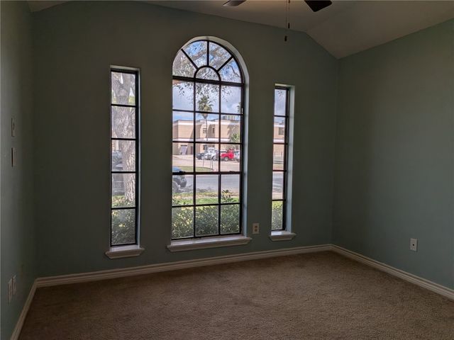 4317 Aaron Dr, Corpus Christi, TX 78413