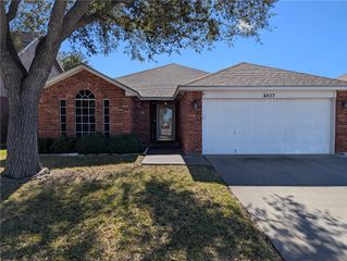 4317 Aaron Dr, Corpus Christi, TX 78413